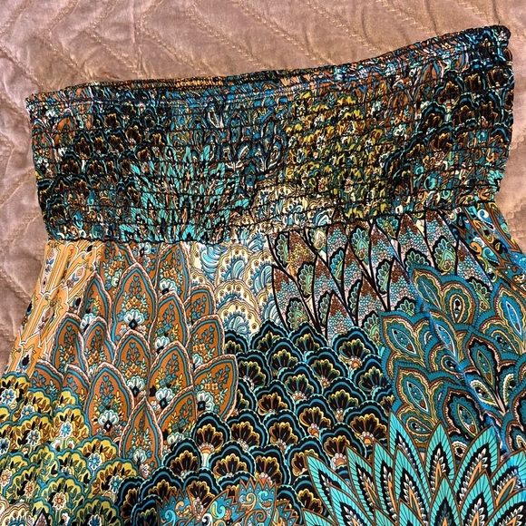 WETSEAL | Peacock Maxi Dress - Picture 3 of 4